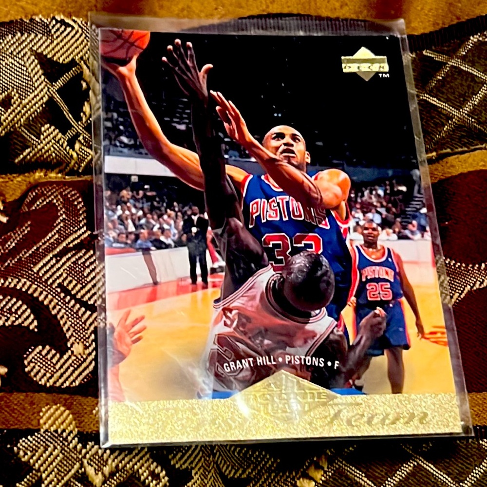 🏀GRANT HILL 1995 RARE CARD #156 RARE BASKETBALL CARD VINTAGE RARE!!!